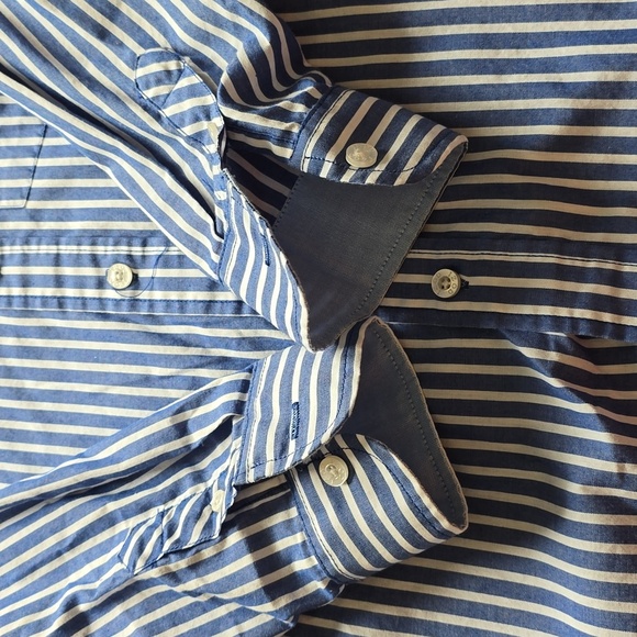 Izod Youth Blue and White Striped Button Down Shirt - Size 10/12 - Picture 8 of 10